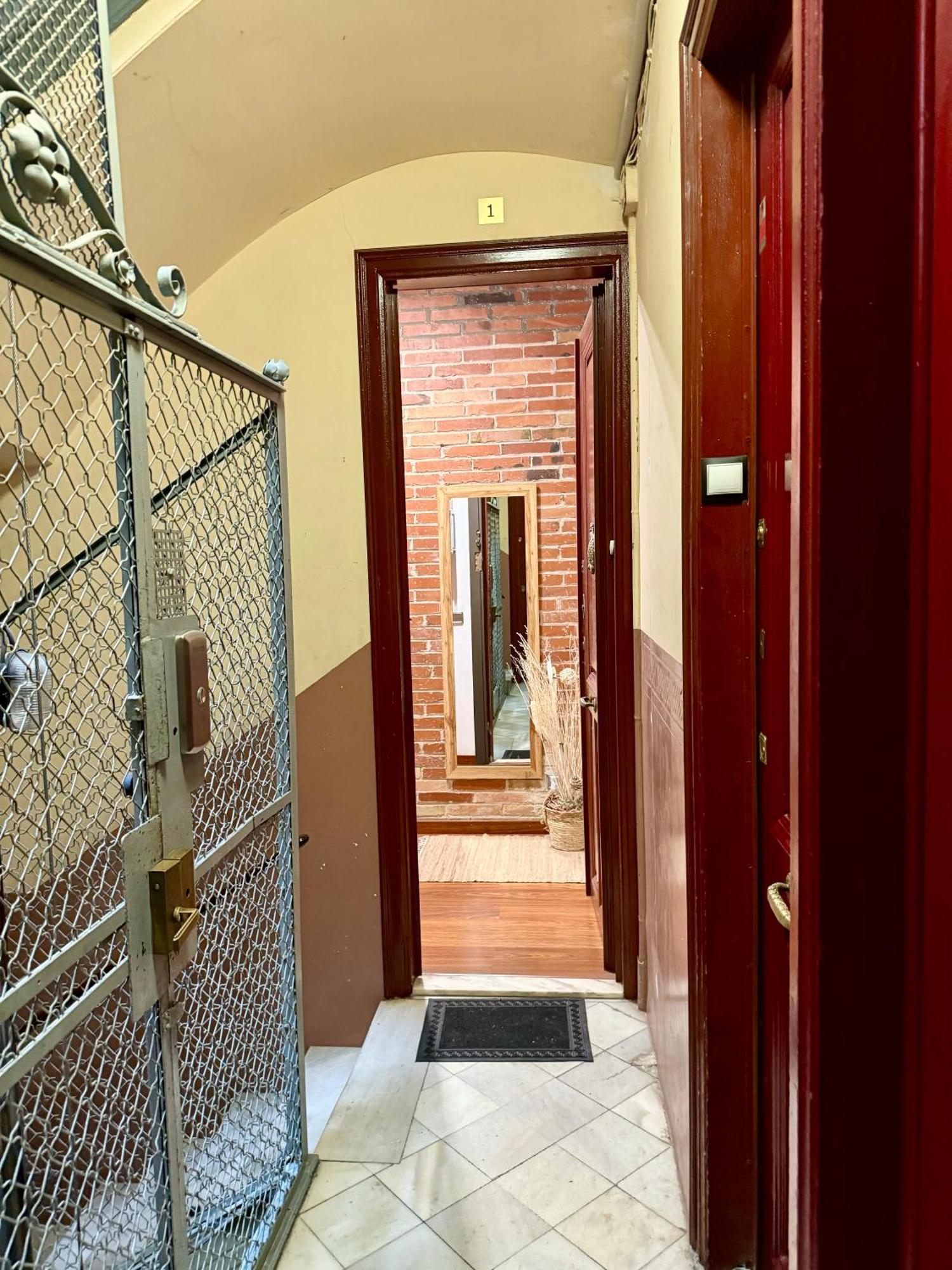 Appartamento Newly Renovated Stylish Eixample - Great Location Barcellona Esterno foto