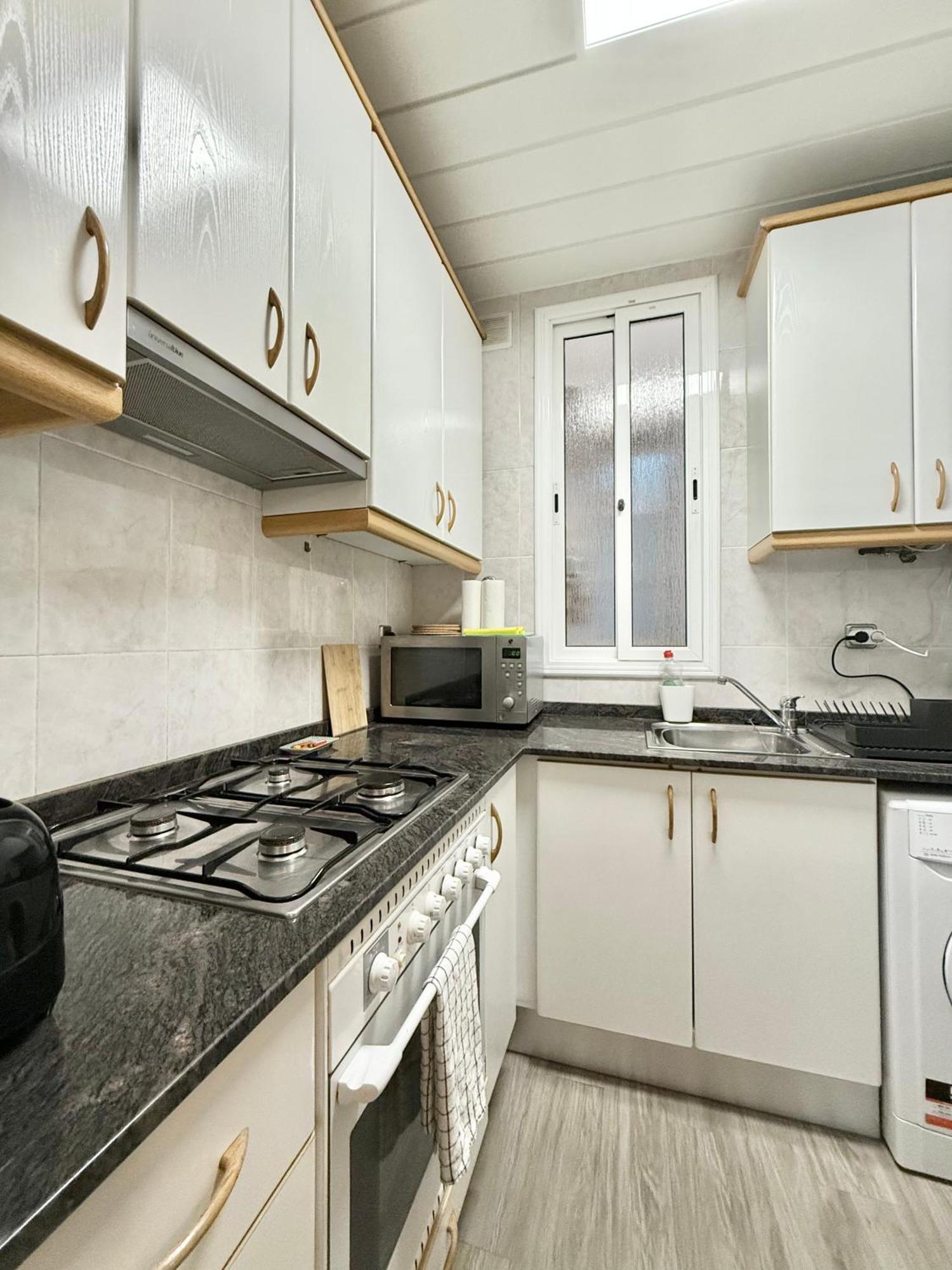 Newly Renovated Stylish Eixample - Great Location Barcellona Esterno foto