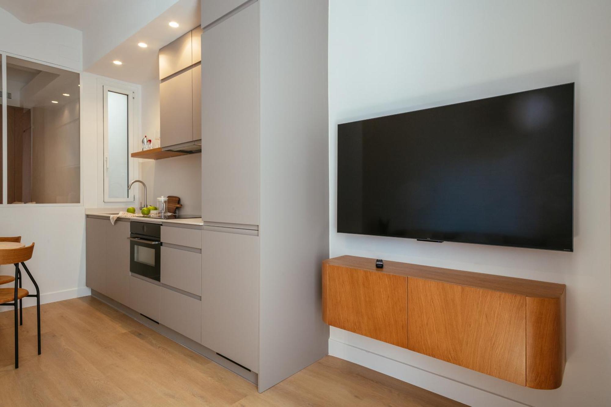 Newly Renovated Stylish Eixample - Great Location Barcellona Esterno foto