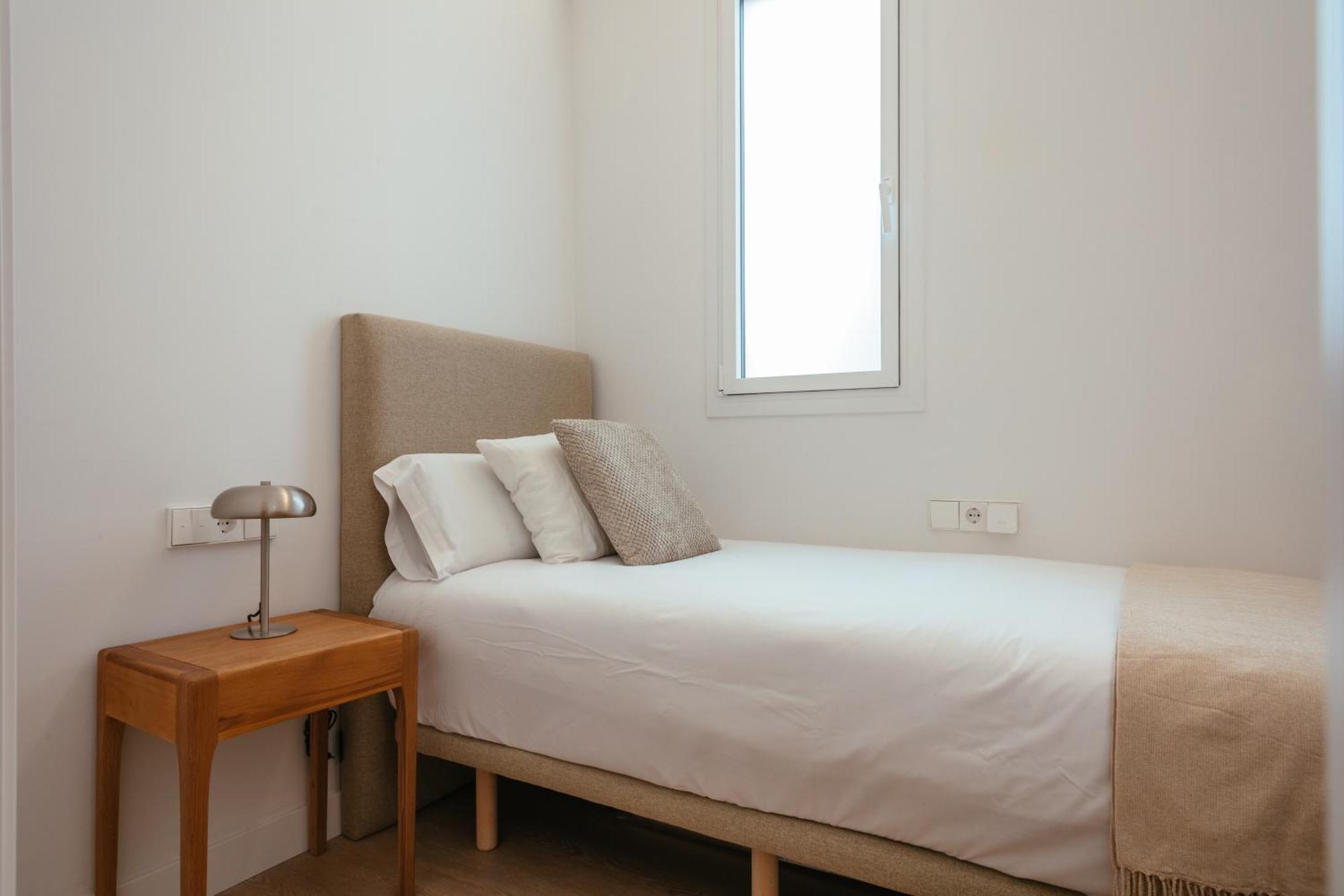 Appartamento Newly Renovated Stylish Eixample - Great Location Barcellona Esterno foto